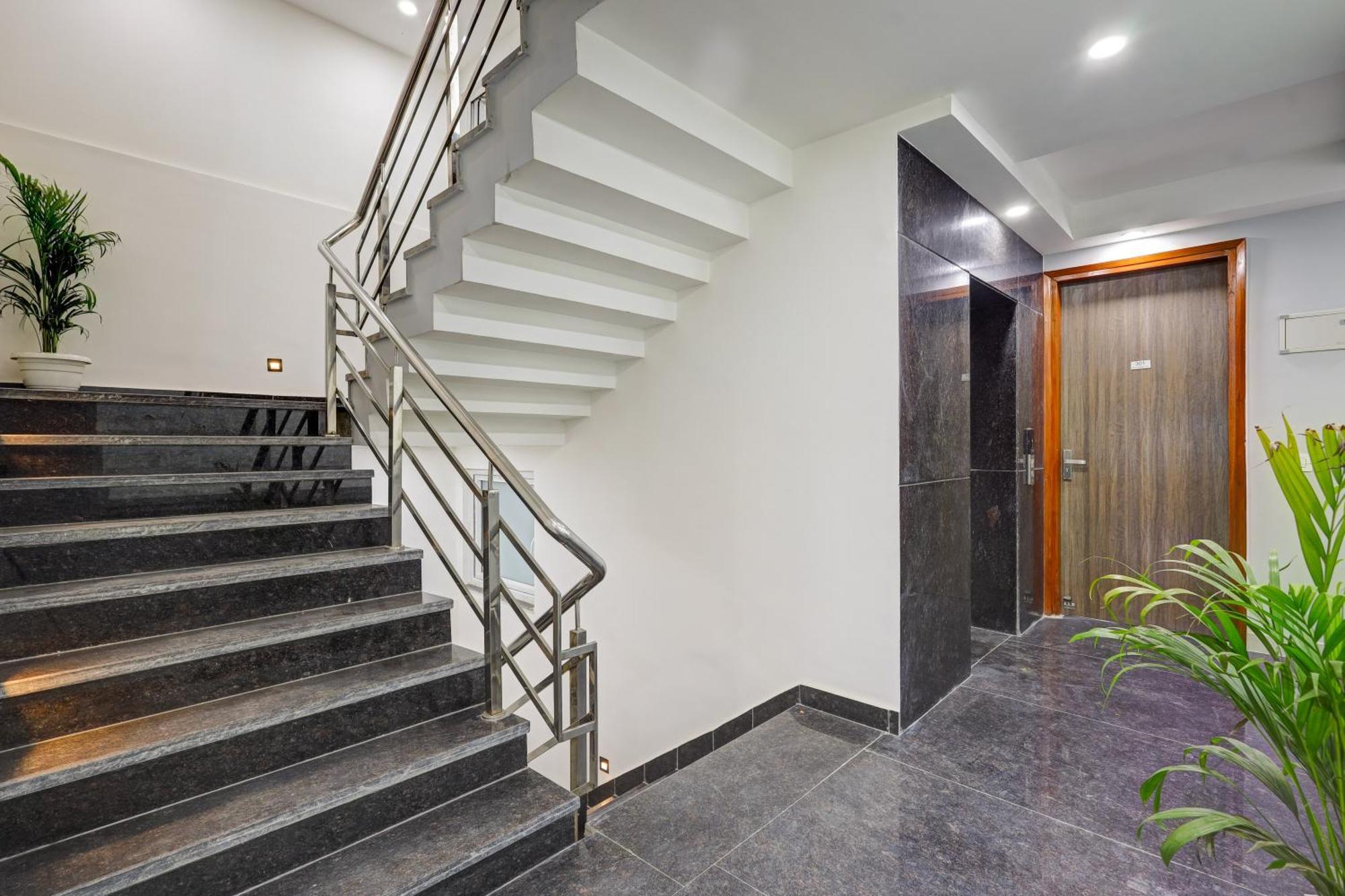 1Bhk Suites Opp Marriott - Huda City Centre Gurgaon Esterno foto
