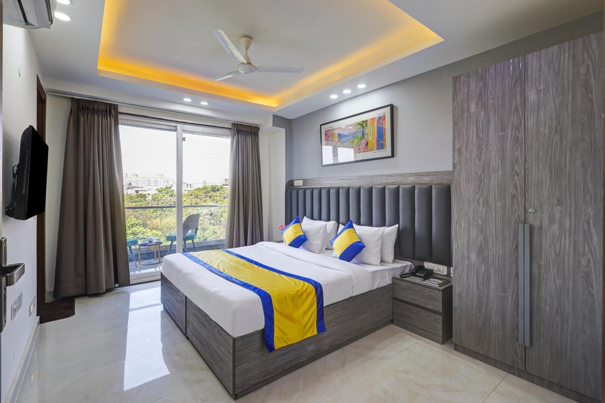 1Bhk Suites Opp Marriott - Huda City Centre Gurgaon Esterno foto