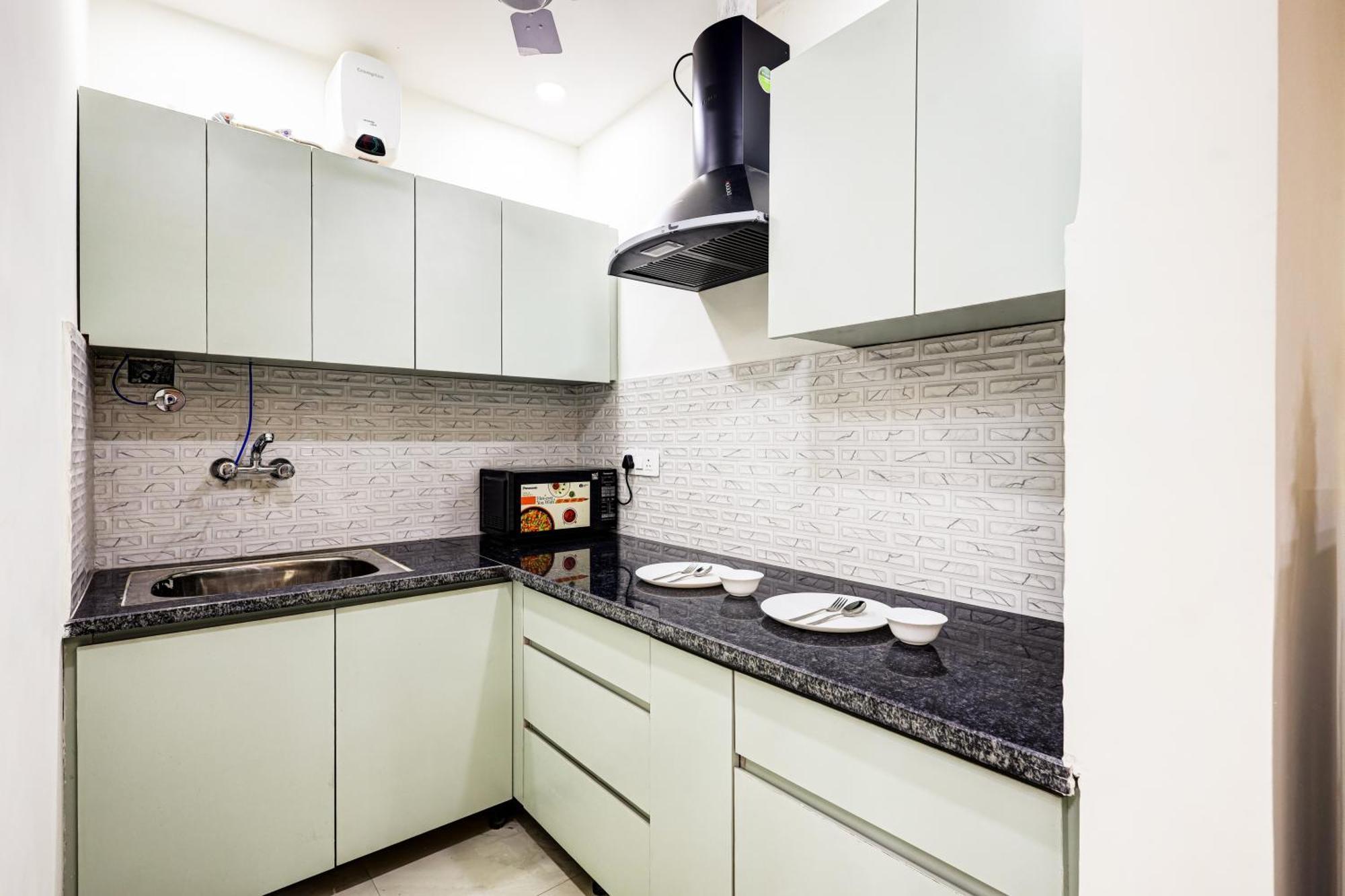 1Bhk Suites Opp Marriott - Huda City Centre Gurgaon Esterno foto