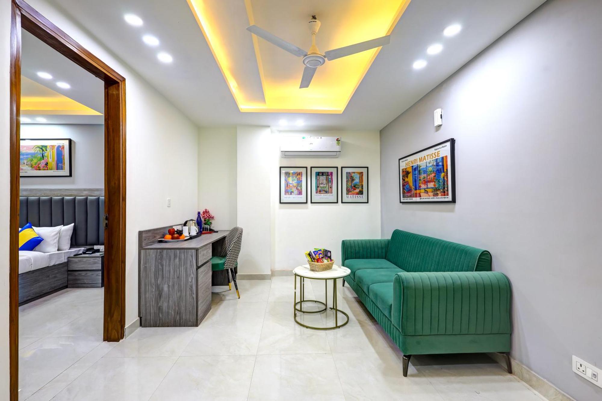 1Bhk Suites Opp Marriott - Huda City Centre Gurgaon Esterno foto