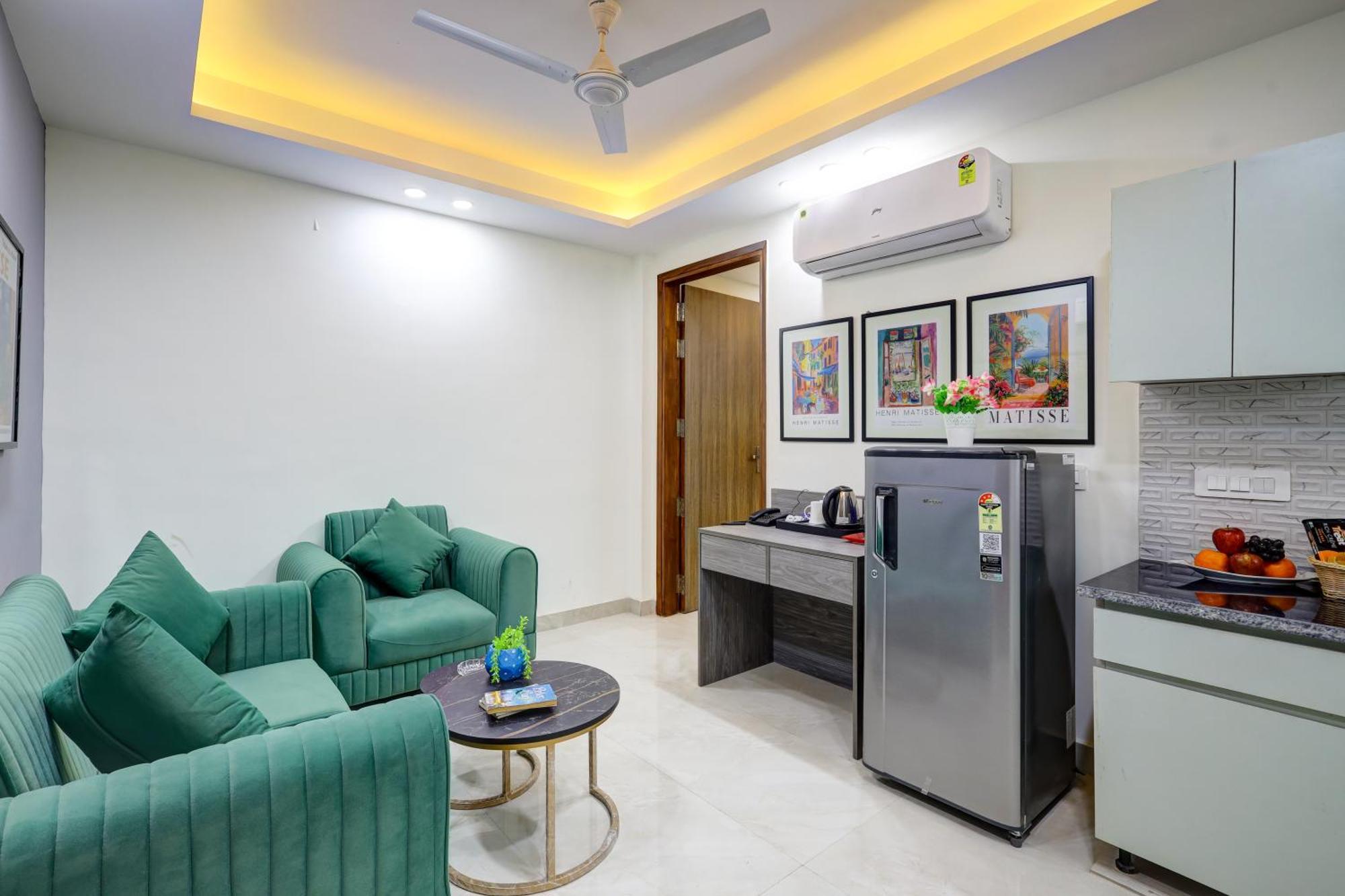 1Bhk Suites Opp Marriott - Huda City Centre Gurgaon Esterno foto