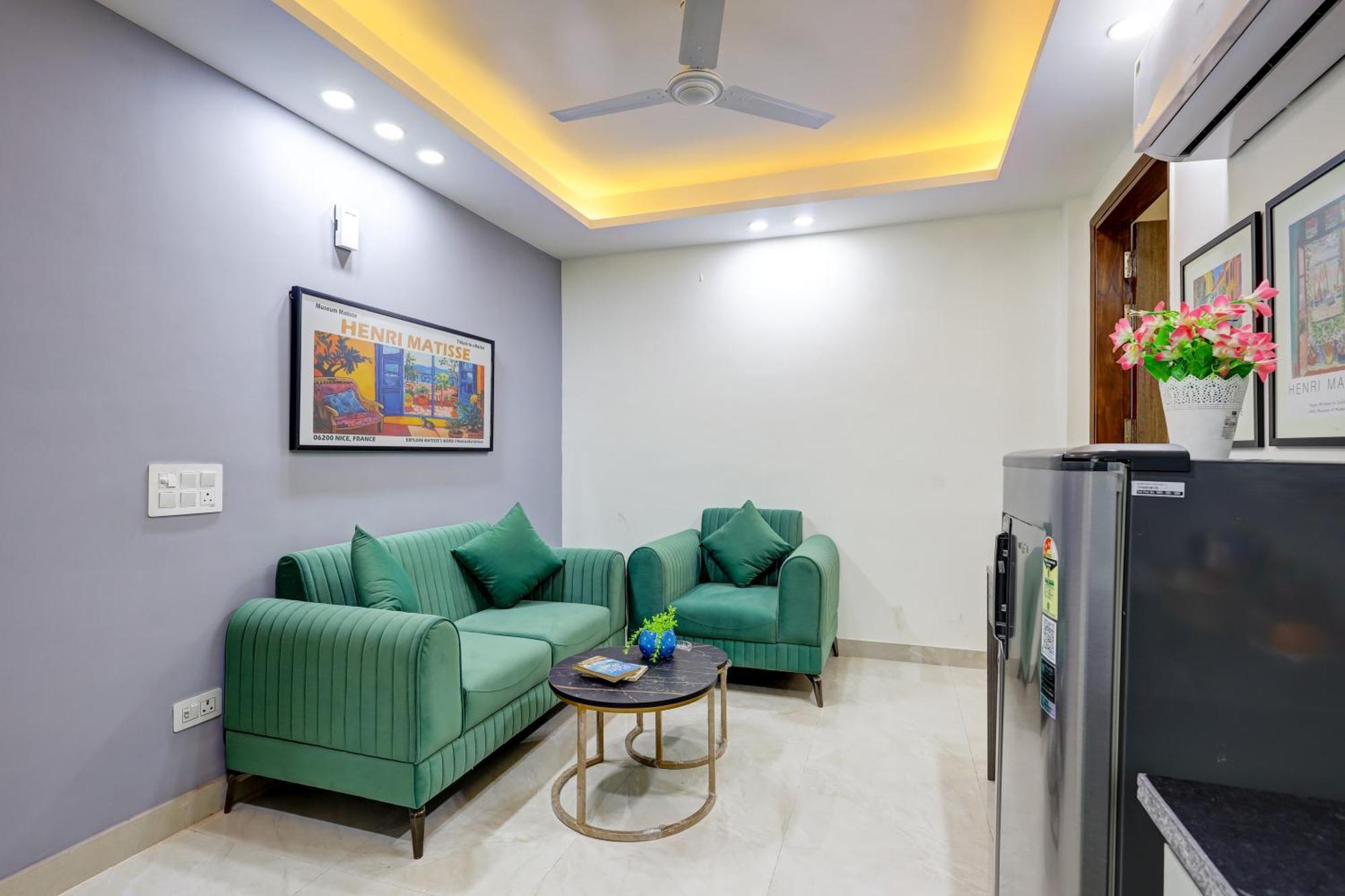1Bhk Suites Opp Marriott - Huda City Centre Gurgaon Esterno foto